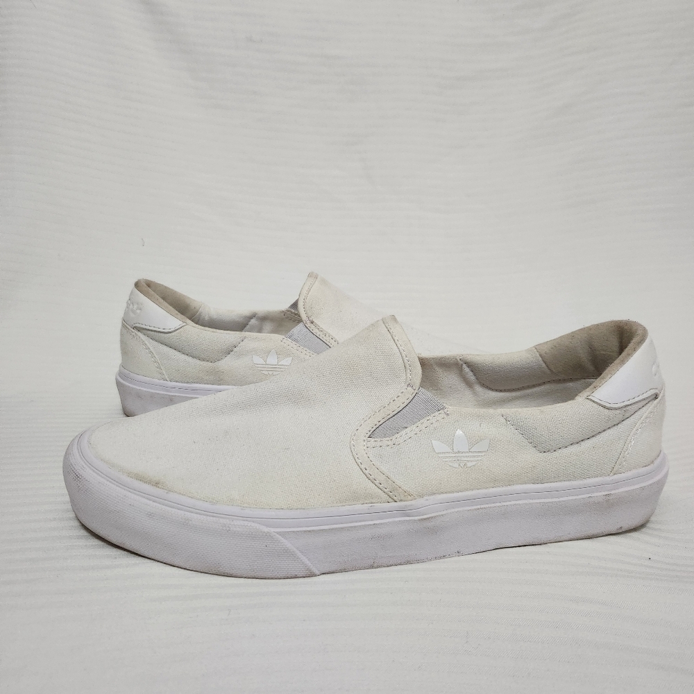 Size 10.5 - Adidas Court Rallye Slip On Triple White Skateboard